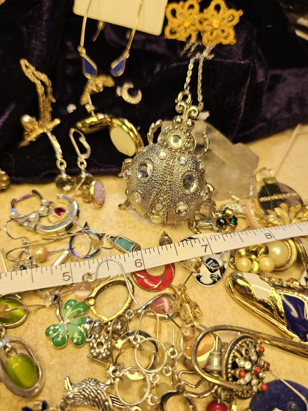 Vintage Sellers Crafters Bundle Jewelry Earrings Necklaces Rando - Picture 3 of 17